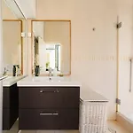 Chiado Gem Private Pool & Patio Retreat *