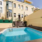 Chiado Gem Private Pool & Patio Retreat Apartmán *