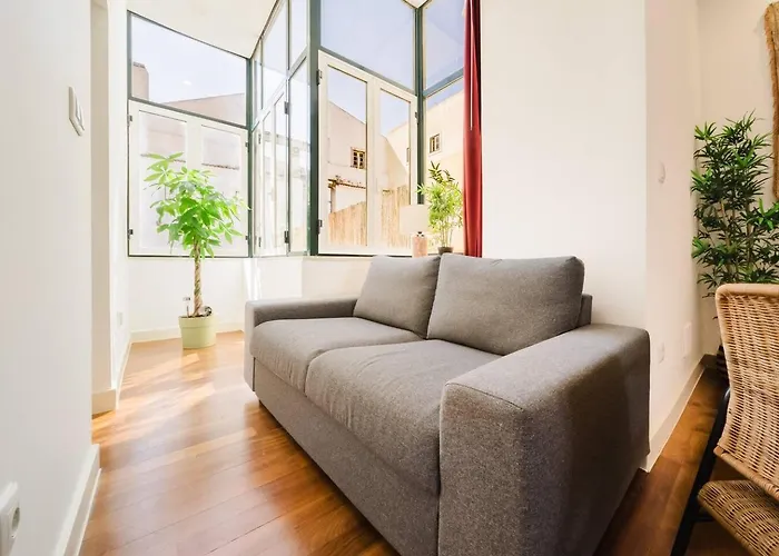 דירה Chiado Gem Private Pool & Patio Retreat