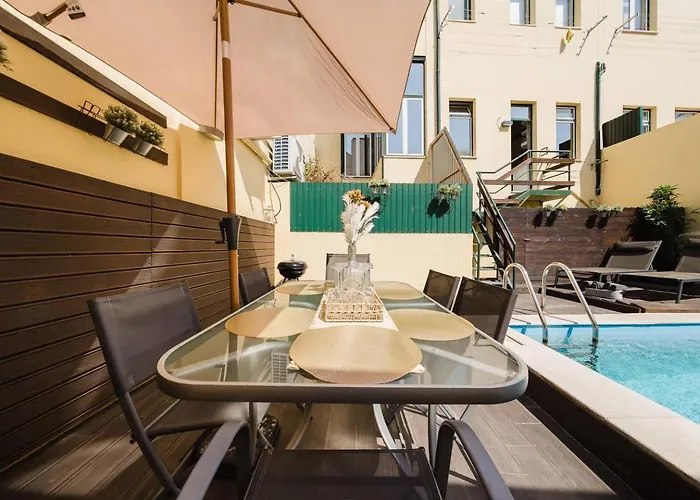 Chiado Gem Private Pool & Patio Retreat * Lissabon