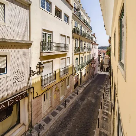 Chiado Gem Patio Retreat & Private Pool