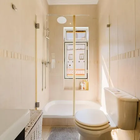 Appartement Private Pool Chiado Gem, Patio Retreat Wac Lissabon