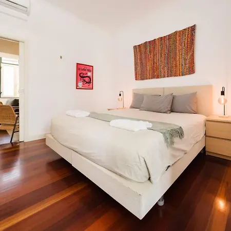 Private Pool, Sleeps 10, リスボン