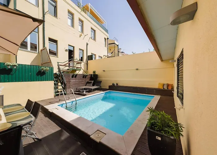 Apartament Chiado Gem Private Pool & Patio Retreat Lizbona