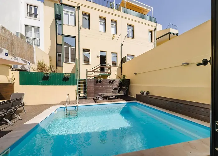 Chiado Gem Private Pool & Patio Retreat Appartamento *