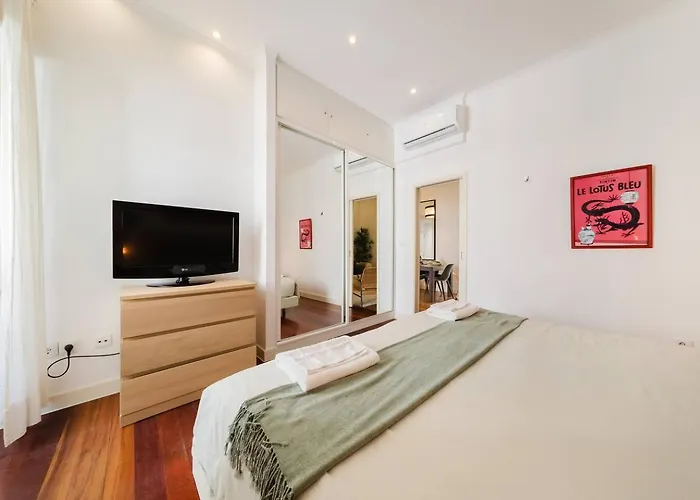 Appartamento Chiado Gem Private Pool & Patio Retreat *