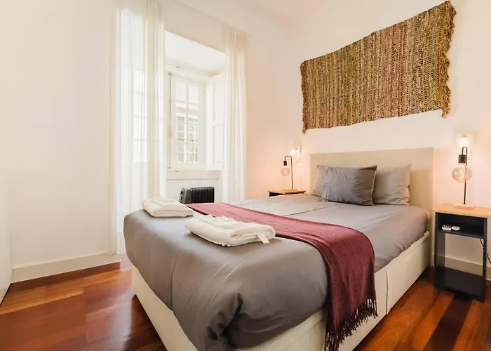 Apartament Chiado Gem Private Pool & Patio Retreat Lizbona