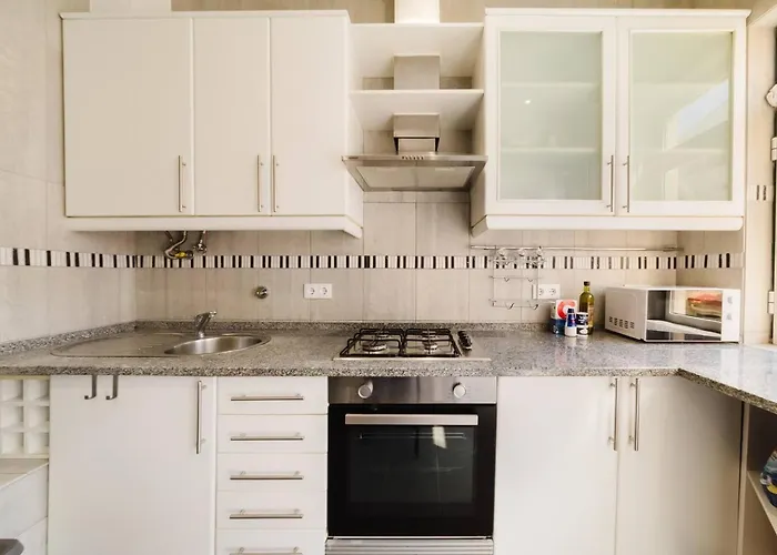 Apartament Chiado Gem Private Pool & Patio Retreat *