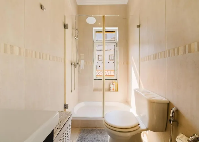 Apartament Chiado Gem Private Pool & Patio Retreat Lizbona