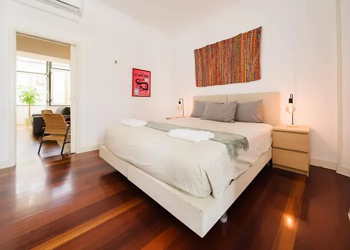 Chiado Gem Private Pool & Patio Retreat Lizbona