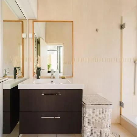 Private Pool, Sleeps 10, *