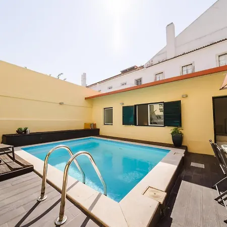 Διαμέρισμα Chiado Gem Private Pool & Patio Retreat